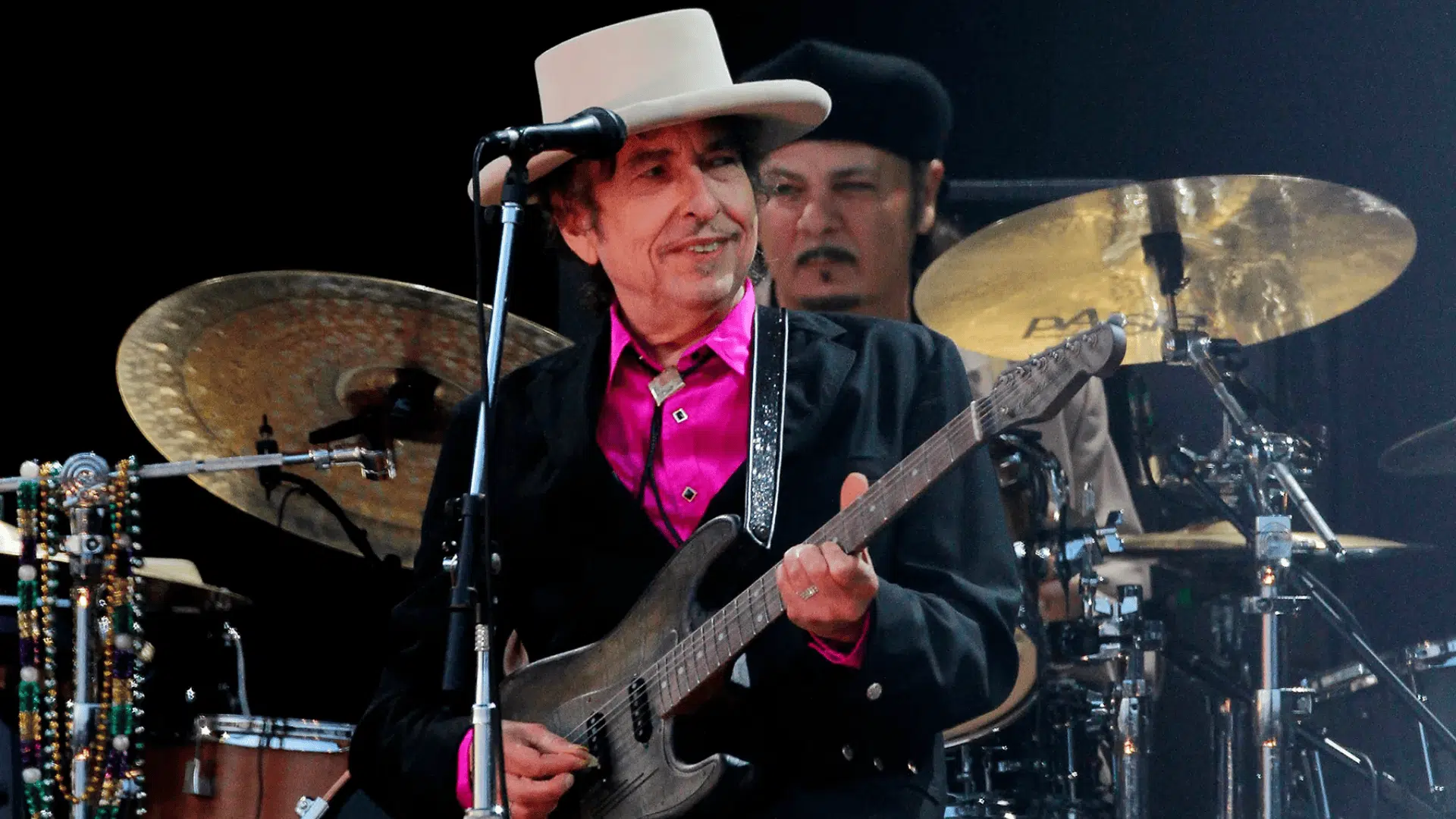 Bob Dylan's Net Worth: How He Built His Music Empire